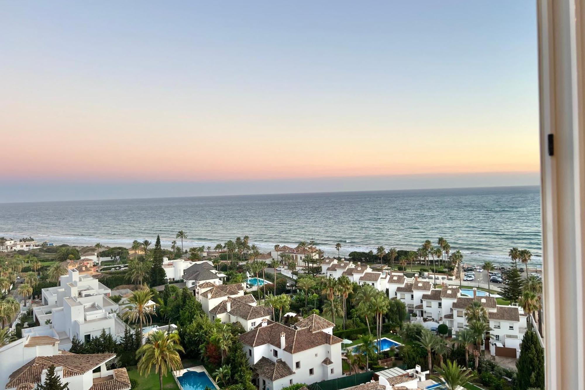 Marbella Beachfront - Beachside Apartment With Stunning Sea Views Dış mekan fotoğraf